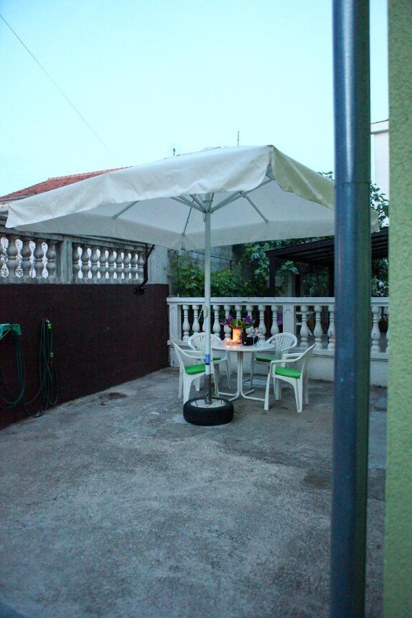 Apartmani Andrej Vodice Exterior photo