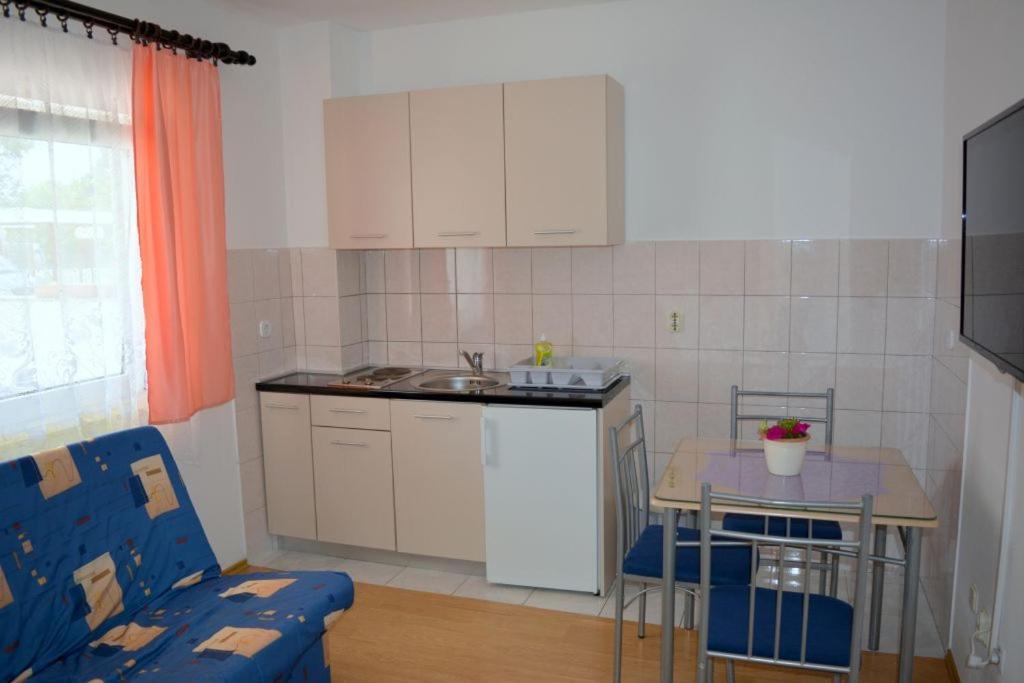 Apartmani Andrej Vodice Exterior photo