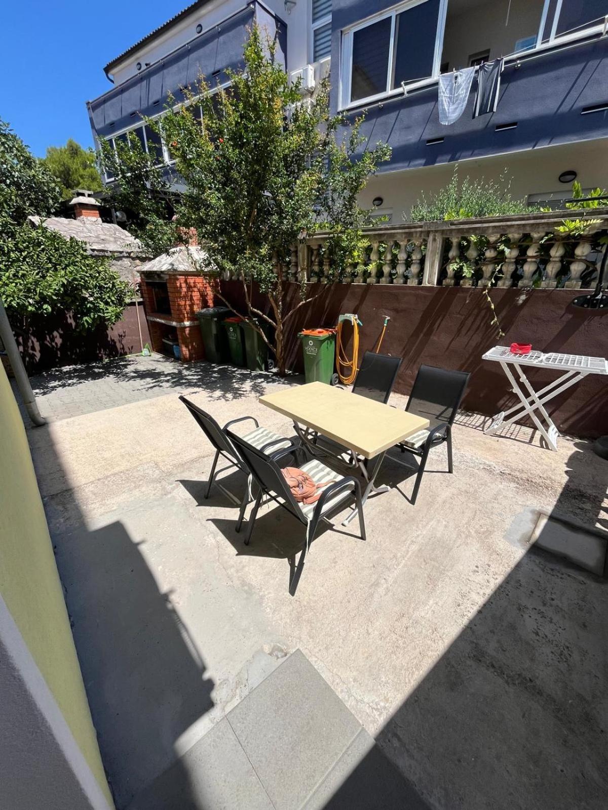 Apartmani Andrej Vodice Exterior photo