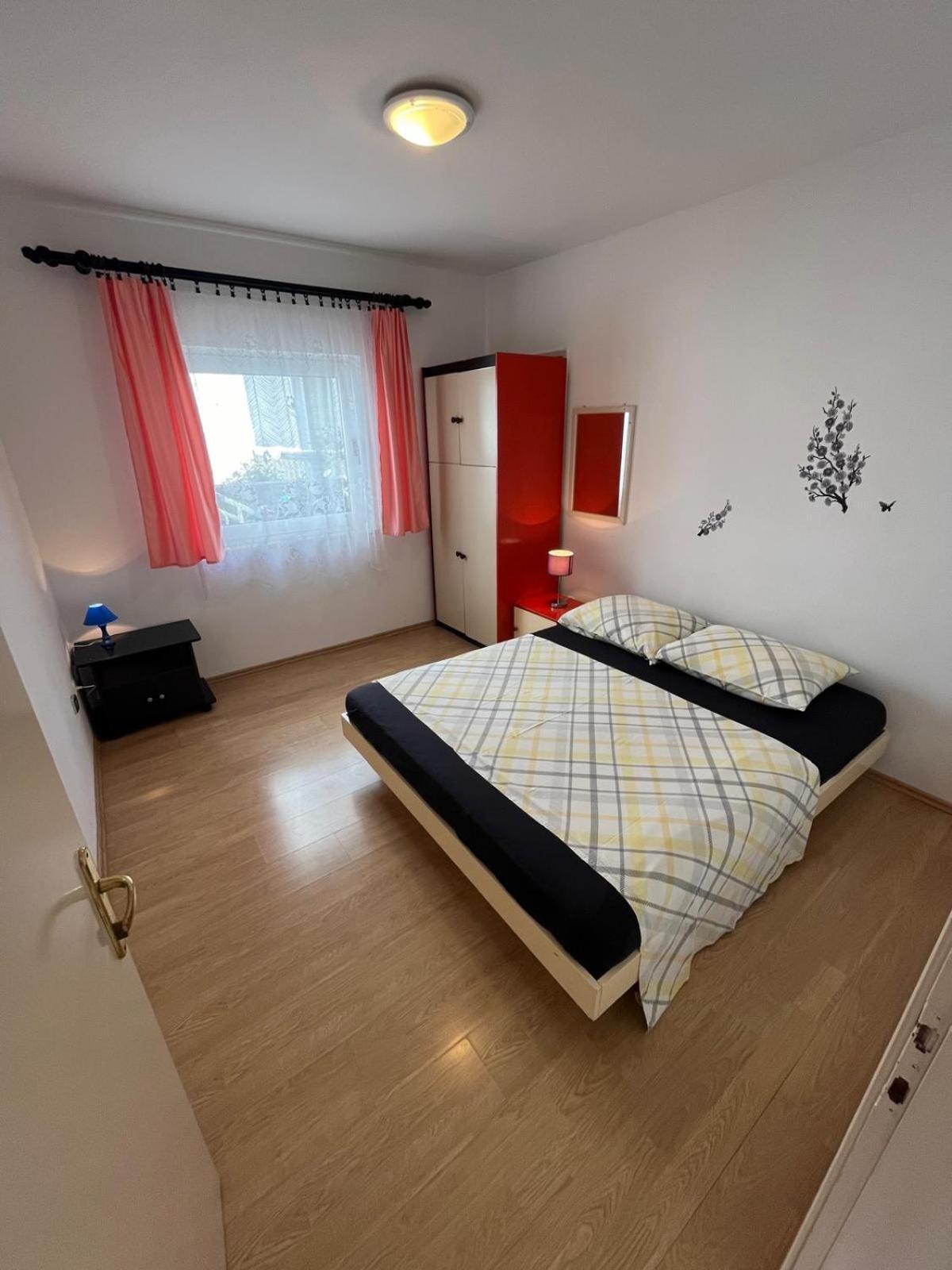 Apartmani Andrej Vodice Exterior photo