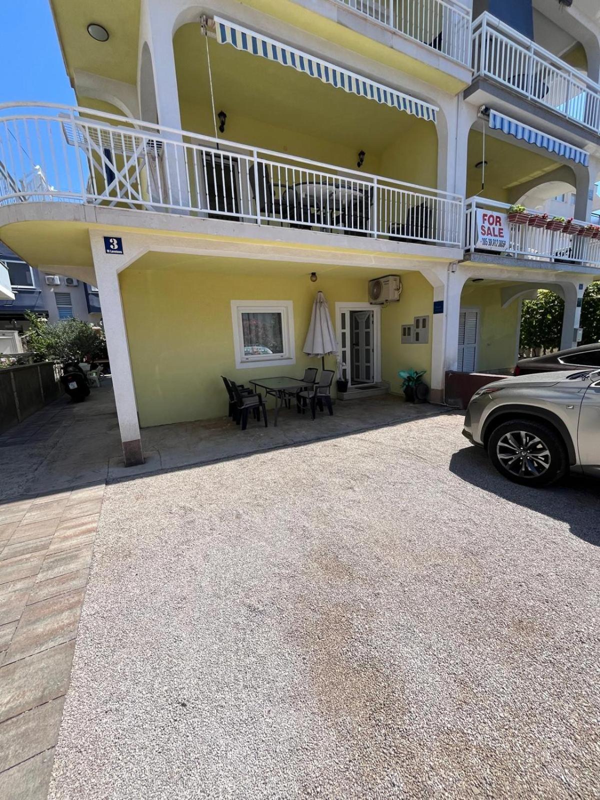 Apartmani Andrej Vodice Exterior photo